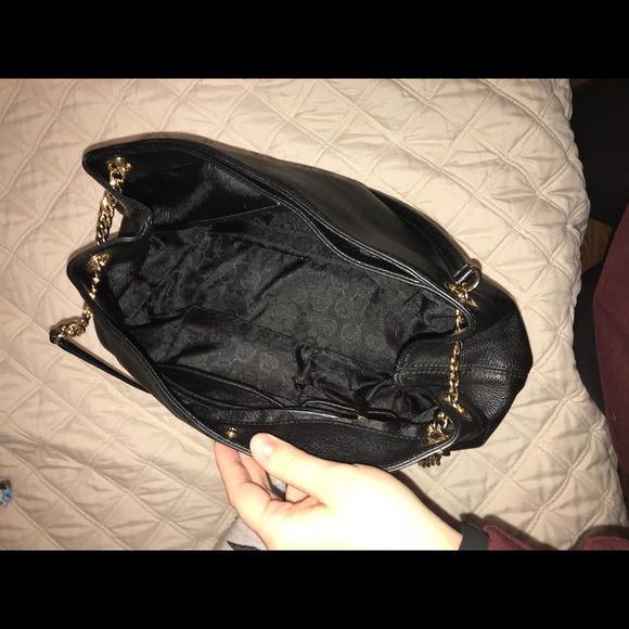 Brand New Michael Kors Purse - Picture 2 of 4